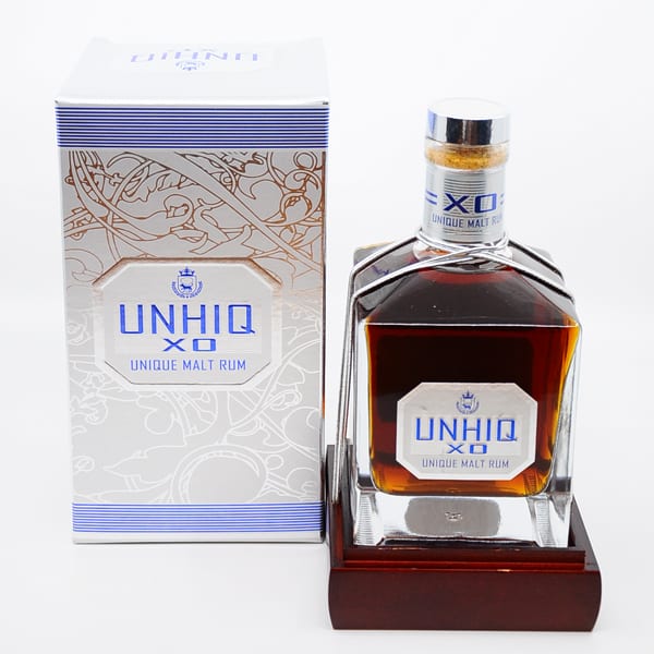 Unhiq XO + GB 42% Vol. 0,5l Rum Dominikanische Republik