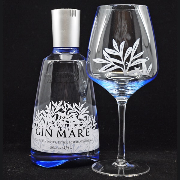 Gin Mare + GB 42,7% Vol. 0,7l + Glas Gin Gin Mare